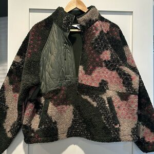 Women’s JOY LAB Fleece Pullover, Multi-colored.